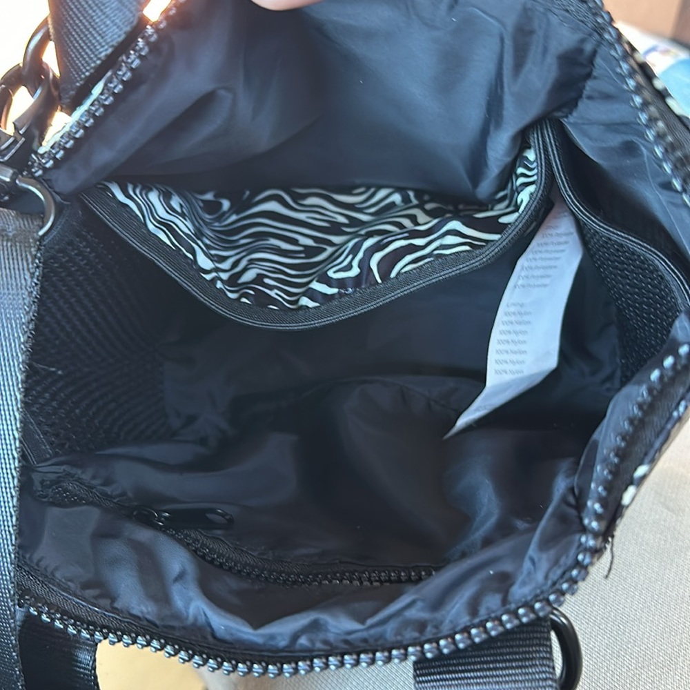 Fabletics Mini Marbled Zebra - image 4